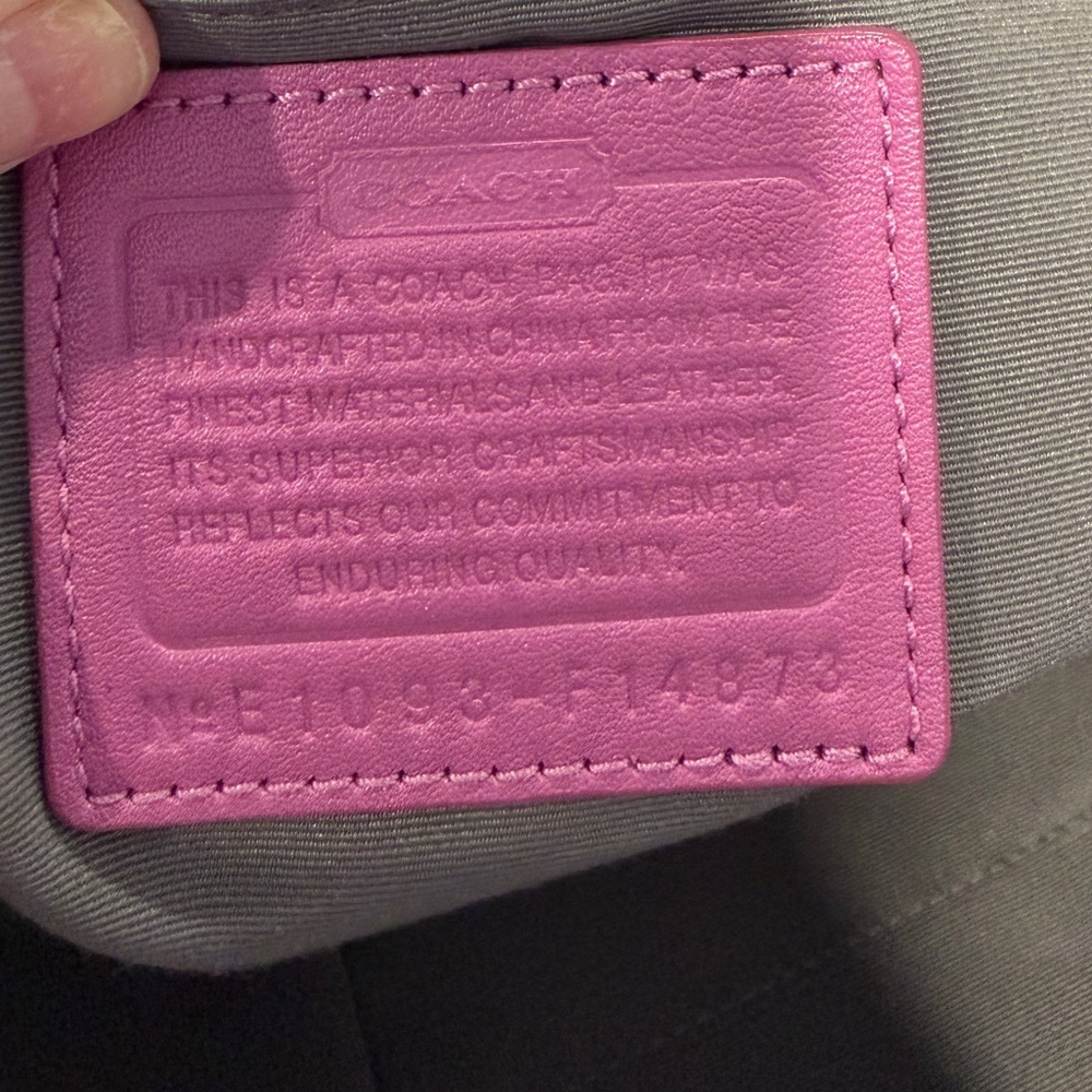 Coach Pink Signature Hobo Bag - Picture 10 of 16